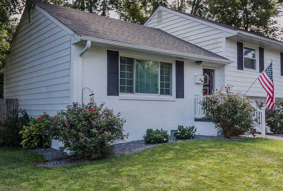 24 Lancaster Ter, Hampton, VA 23666