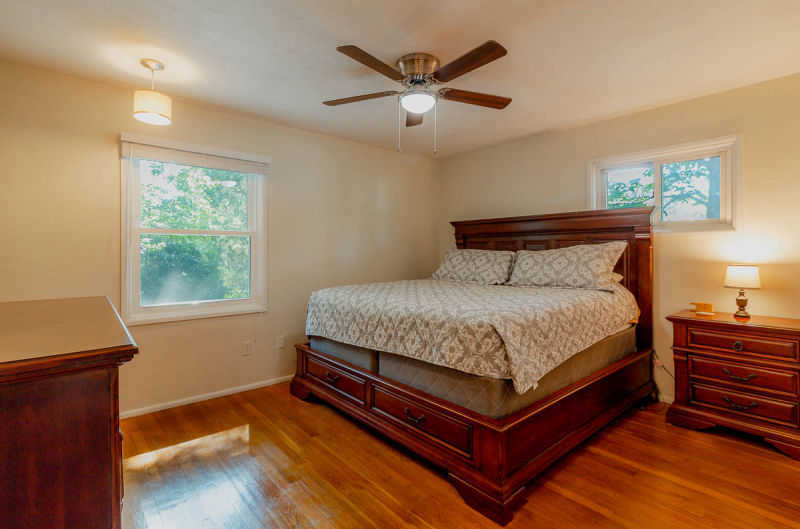 24 Lancaster Ter, Hampton, VA 23666