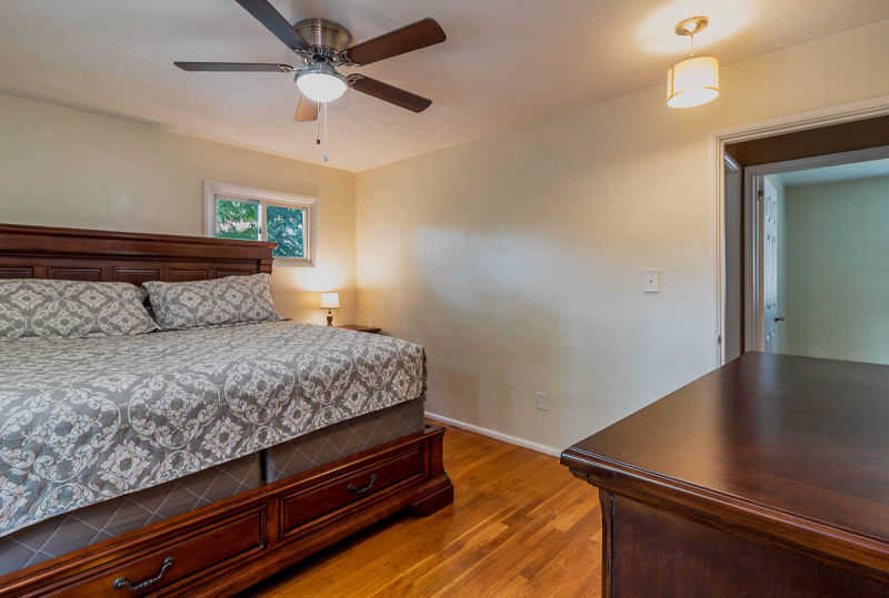 24 Lancaster Ter, Hampton, VA 23666