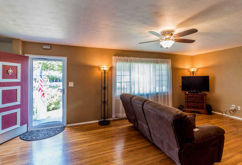 24 Lancaster Ter, Hampton, VA 23666